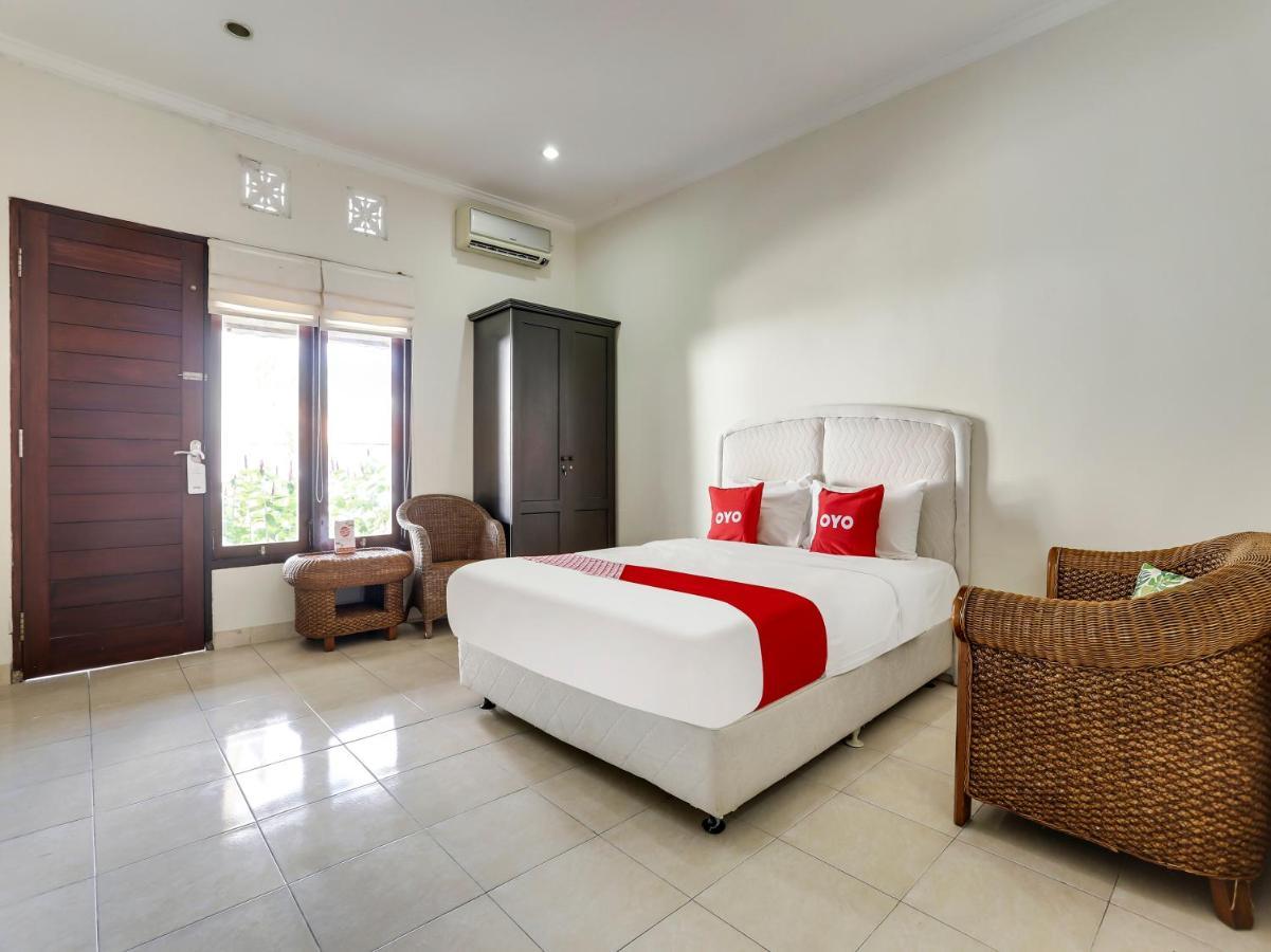 Oyo 90895 Giri Puspa Guest Hose Nusa Dua (Bali)